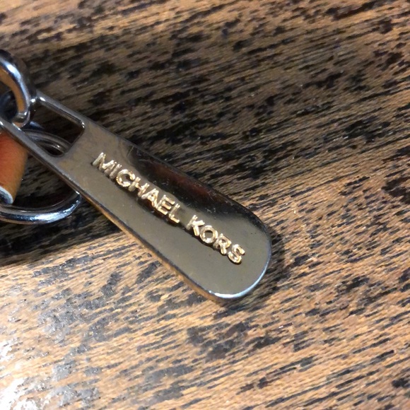 Michael Kors Wallet - Picture 7 of 7